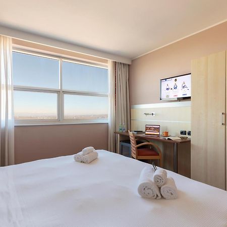 B&B Hotel Cherasco Langhe Екстериор снимка
