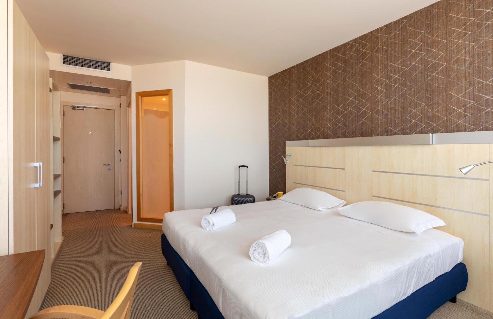 B&B Hotel Cherasco Langhe Екстериор снимка
